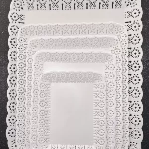 BANDEJA TORTA PLASTICA 40 X 49 CM (5 KG) KOVAL X UNIDAD.