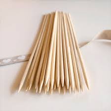 PALITO DE BROCHETTE LARGO 25 CM. X 50 UNIDADES.